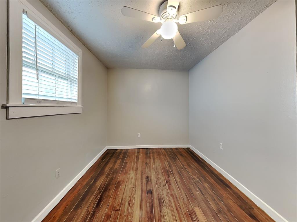 Ross Ave Annex 01 - Residential Lease