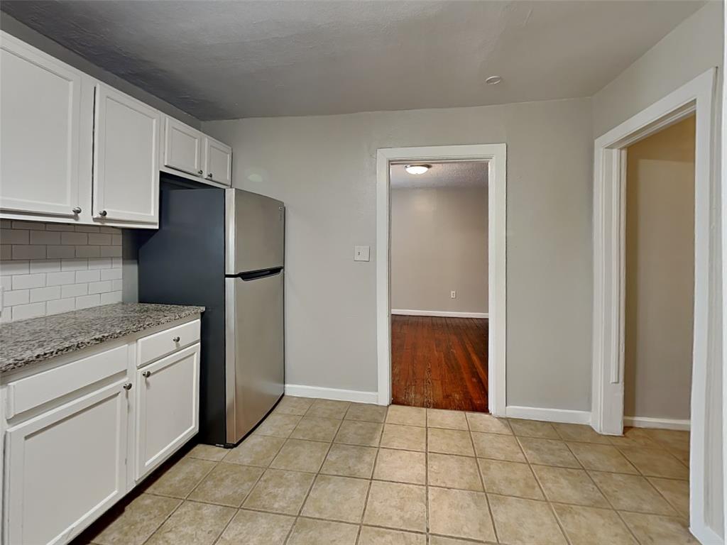 Ross Ave Annex 01 - Residential Lease