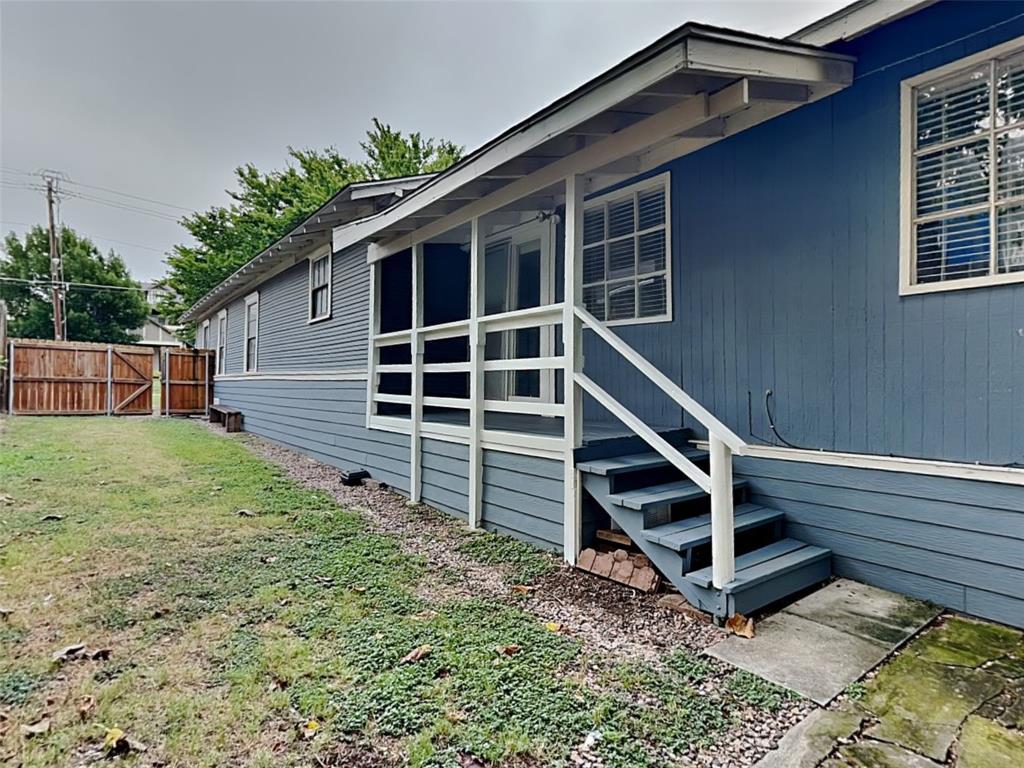 Ross Ave Annex 01 - Residential Lease