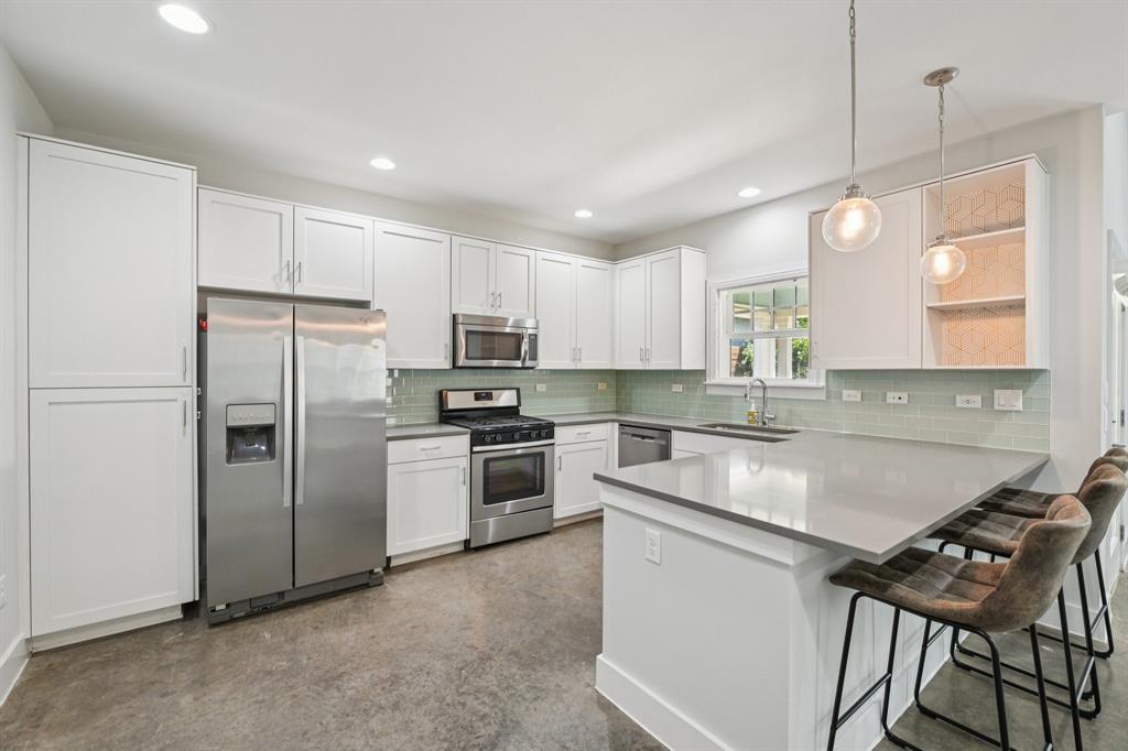 656 Bishop Heights Lane