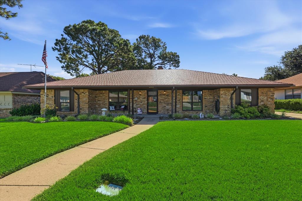 2509 Radcliffe Drive