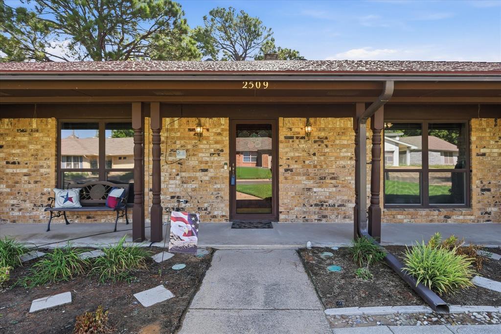 2509 Radcliffe Drive