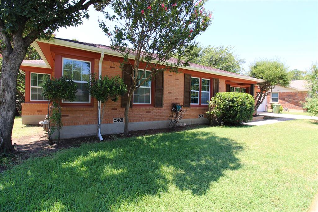 7004 Deville Drive