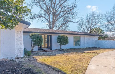 3640 Brookhaven Club Drive Farmers Branch TX 75234