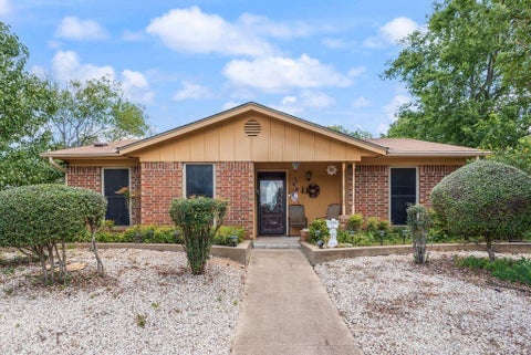 Photo of 6244 Skylark Lane, Watauga, TX 76148 (MLS # 21301836)