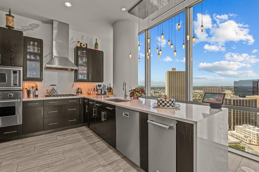 1301 Throckmorton Residences - Residential