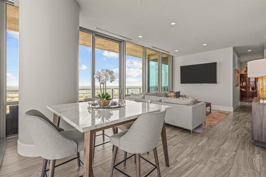 1301 Throckmorton Residences - Residential