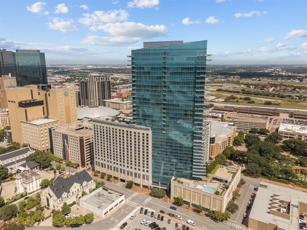 1301 Throckmorton Residences - Residential