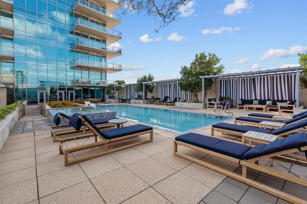 1301 Throckmorton Residences - Residential