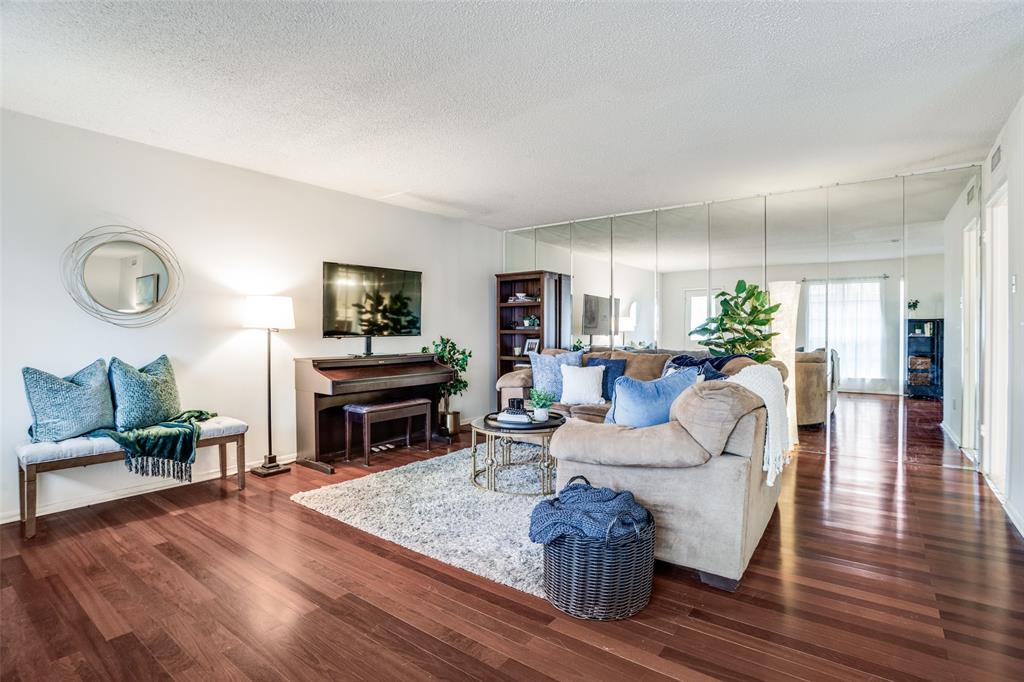 6027 E University Boulevard 215