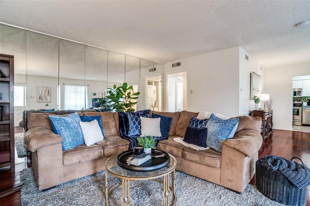 6027 E University Boulevard 215