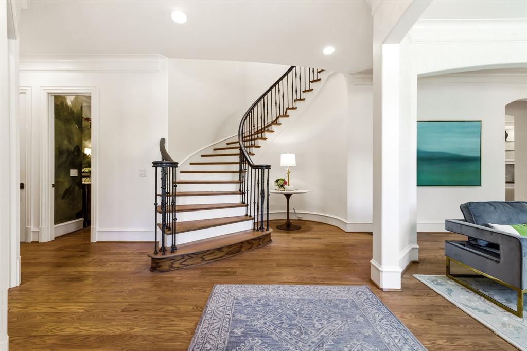 5701 Armstrong Parkway