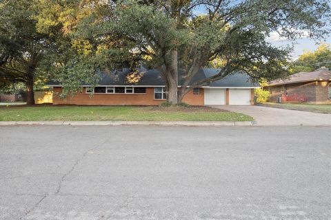 4209 Ashmore Drive North Richland Hills TX 76180