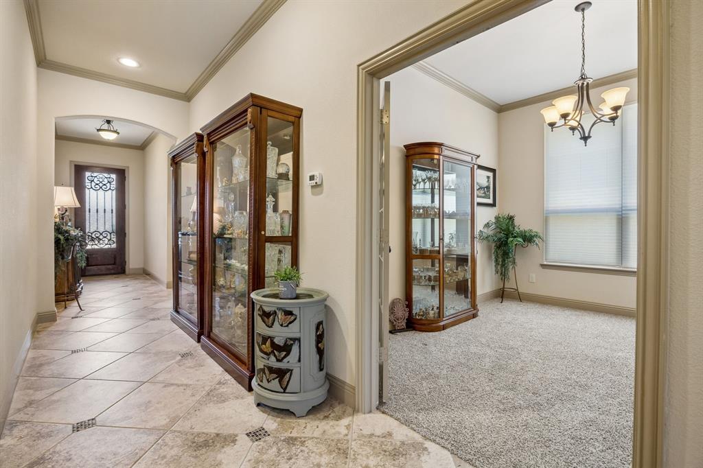 586 Bordeaux Drive