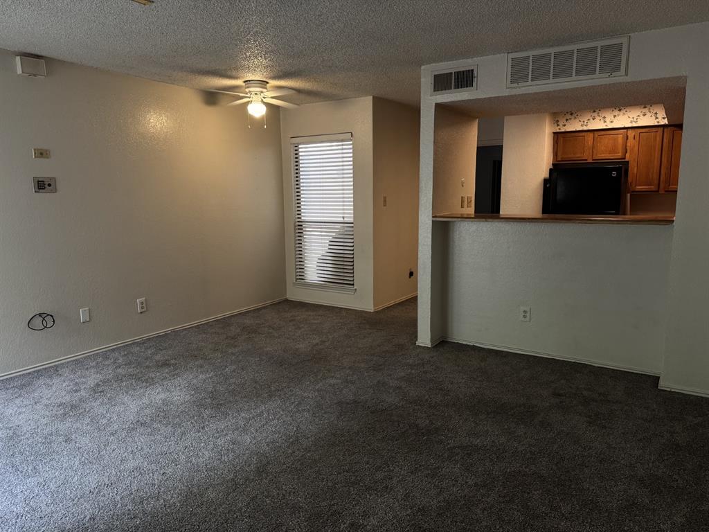 Arlington Oaks Condo - Residential