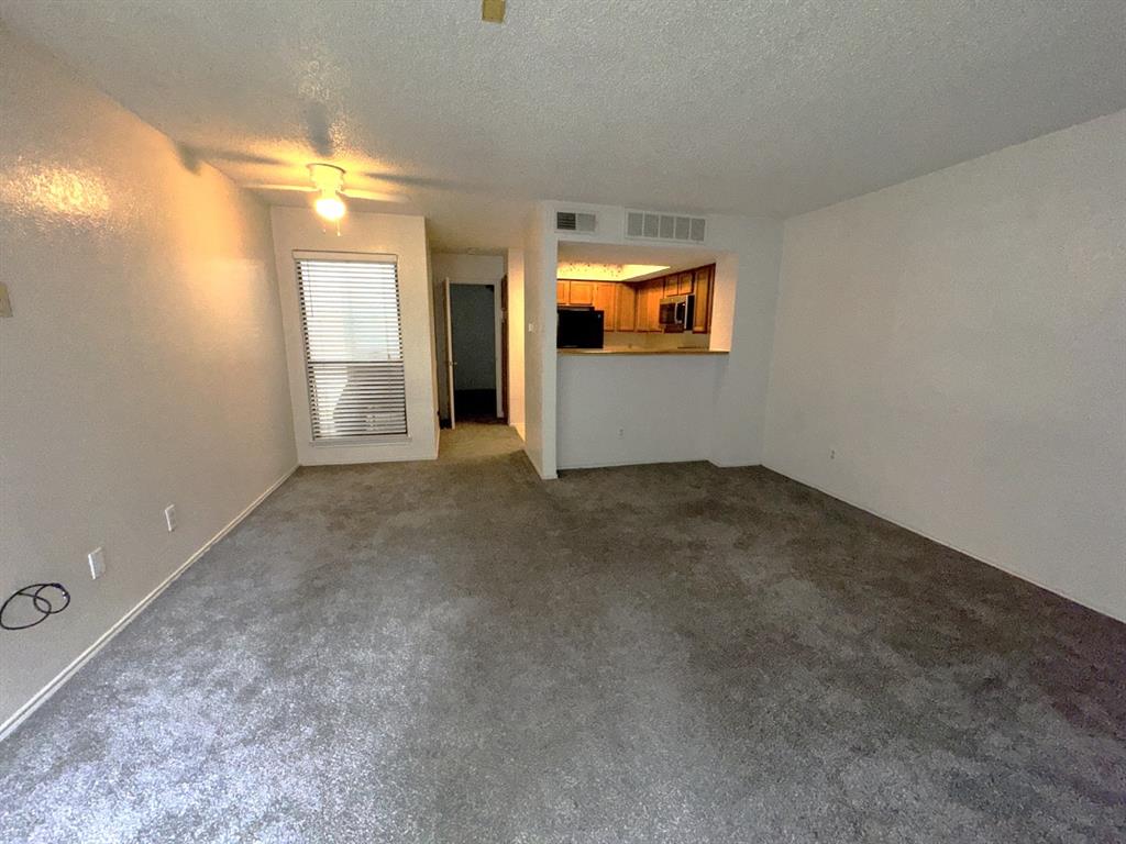 Arlington Oaks Condo - Residential