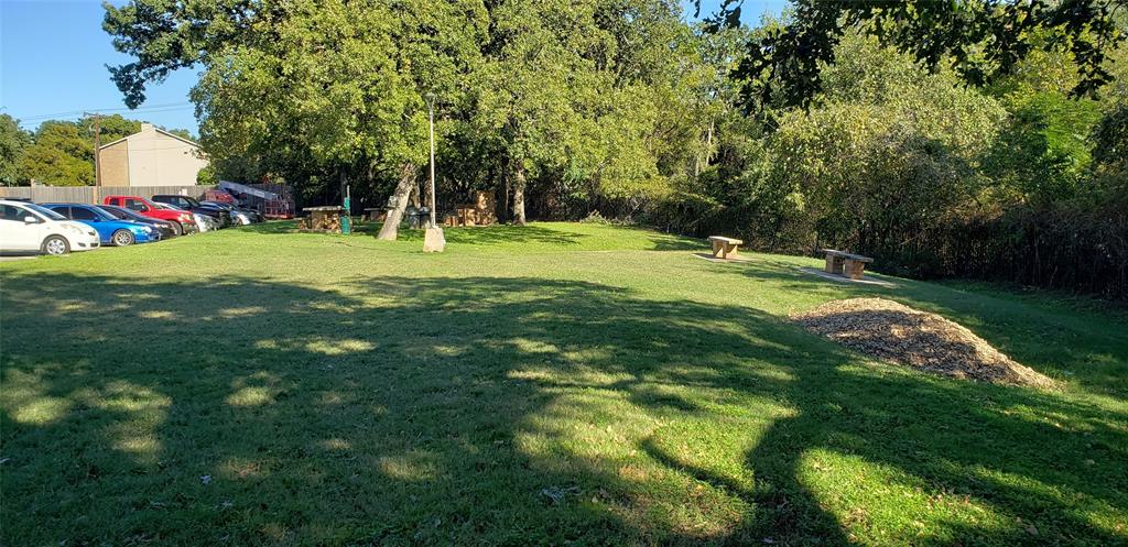Arlington Oaks Condo - Residential