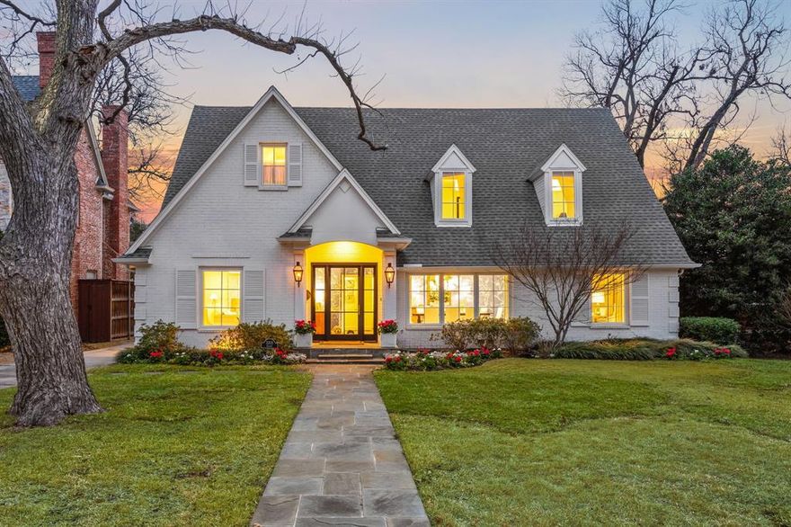 Welcome to 3313 Colgate Avenue, an exquisite home in University Park, TX, where timeless elegance meets modern living. This lovely updated traditional residence offers an open layout, seamlessly connecting a study, formal living areas, and an inviting living room. The updated kitchen, with its top-of-the-line appliances and sophisticated finishes, is perfect for both casual meals and large gatherings.The main floor features a luxurious primary bedroom suite, while the upper level hosts four additional bedrooms and a versatile playroom, catering to various lifestyle needs. Set on a generous 70 x 160 lot, the outdoor space is a true haven, complete with a stunning pool for relaxation. Above the detached garage, beautifully appointed guest quarters offer a private retreat or creative workspace that could be a 6th bedroom and additional full bath. Experience the beauty of 3313 Colgate Avenue, where elegance, comfort, and versatility come together to create an unparalleled living environment. Don't miss the chance to make this exceptional property your own.
See Media for a full list of upgrades!