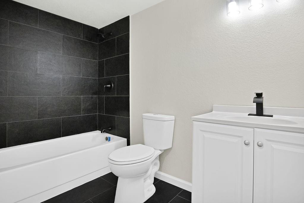 Colony 14 - Residential