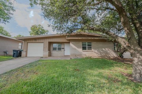 2704 Cordone Street Fort Worth TX 76133
