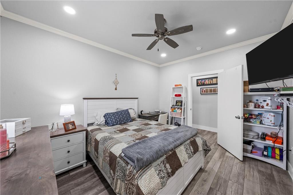 McClain R W - Residential