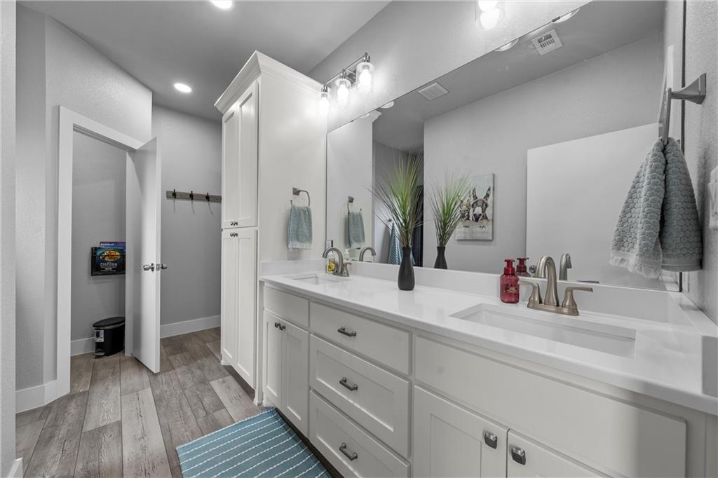 McClain R W - Residential