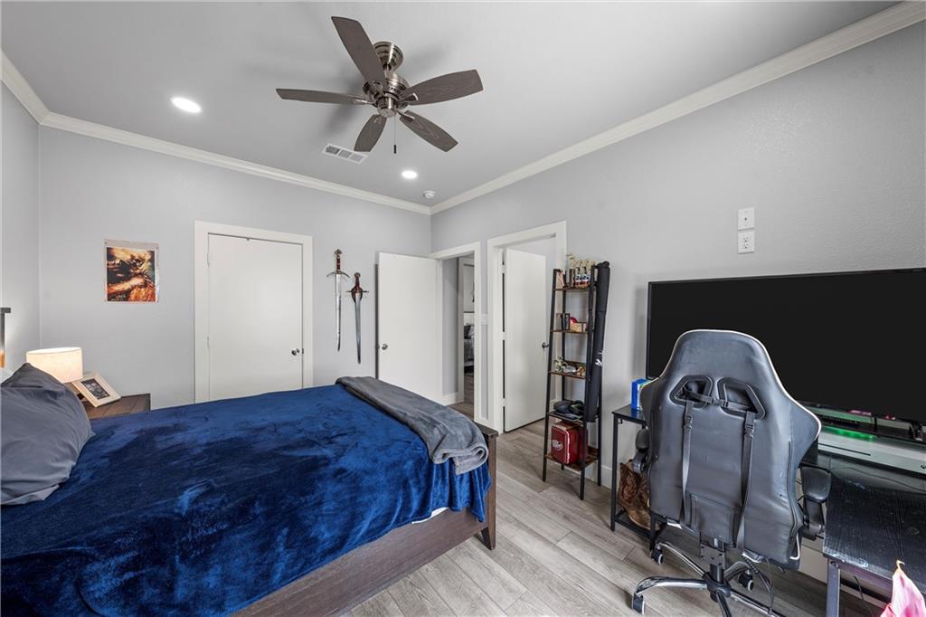 McClain R W - Residential