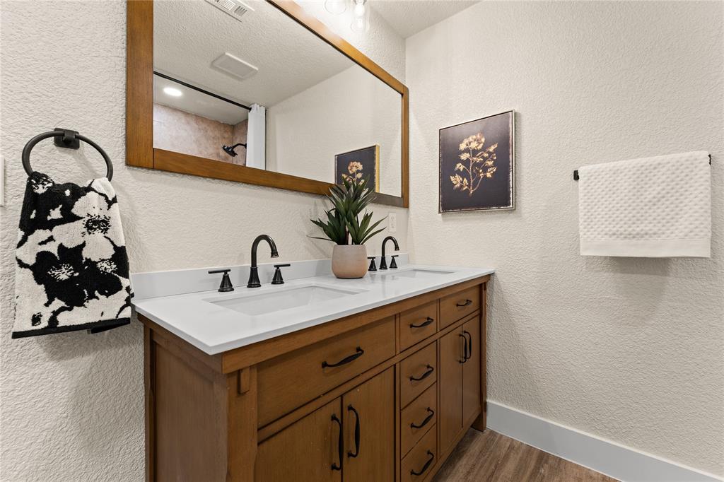 WESTERN HILLS - Residential