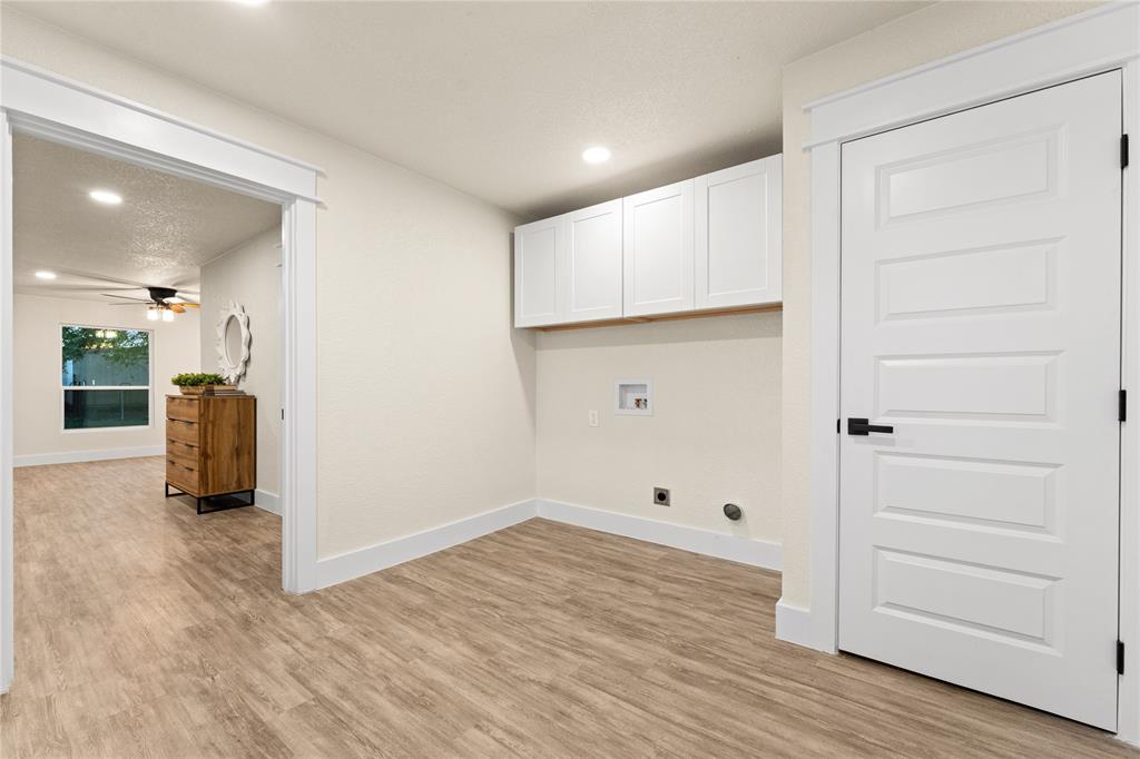 WESTERN HILLS - Residential