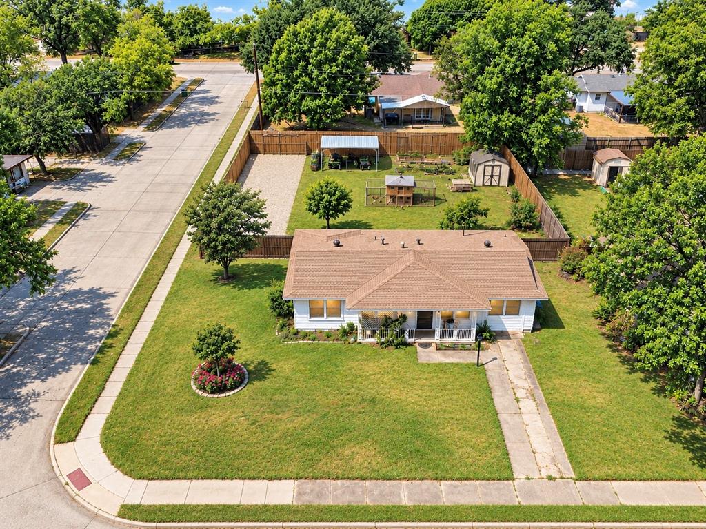 2921 Charles Drive