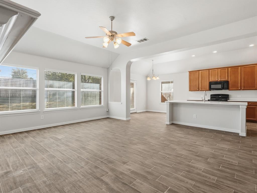 Oak Meadows Arlington - Residential