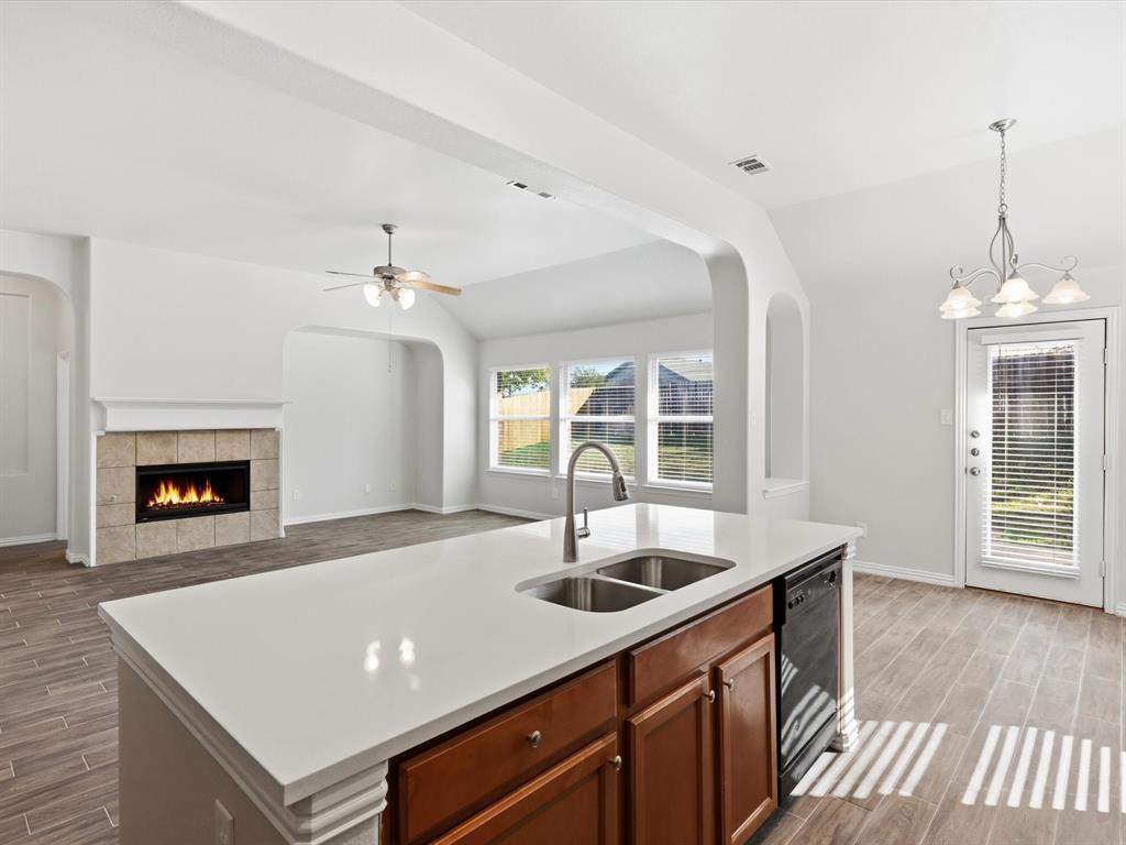 Oak Meadows Arlington - Residential