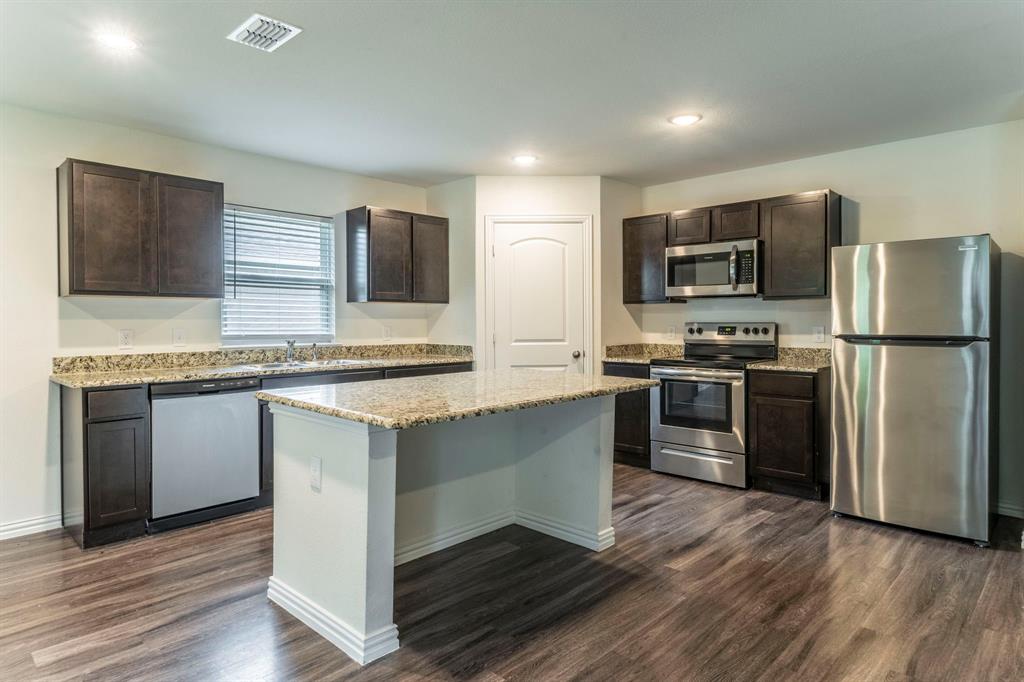 108 W North Creek Drive