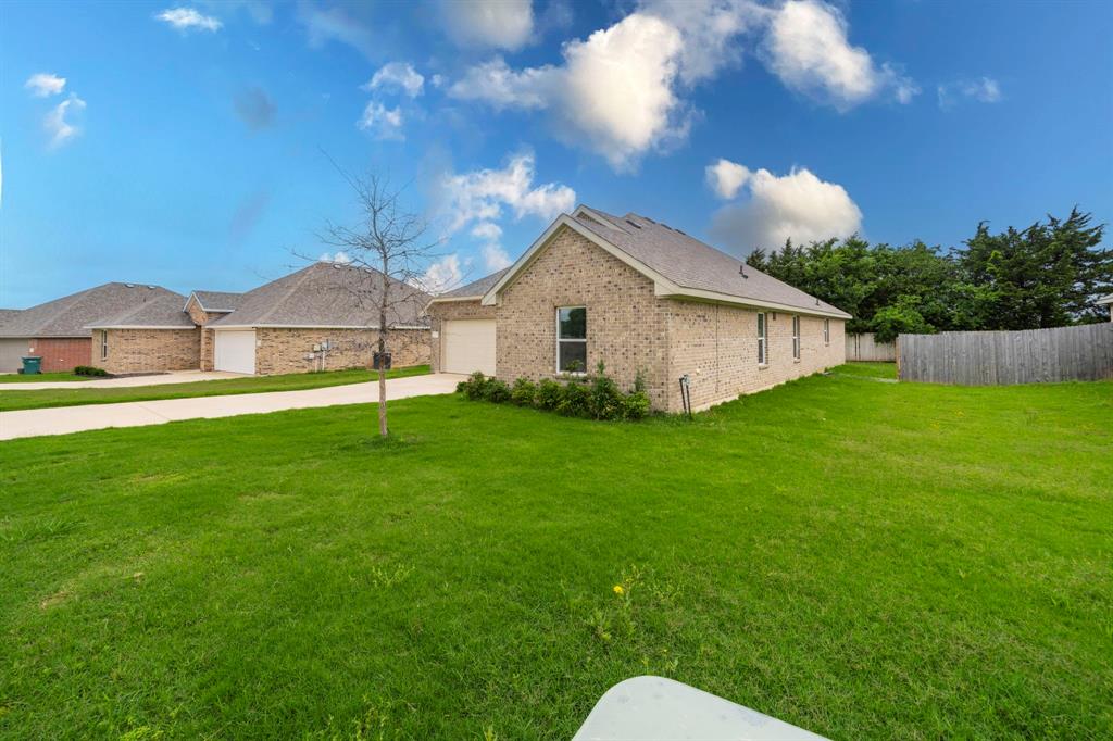 108 W North Creek Drive
