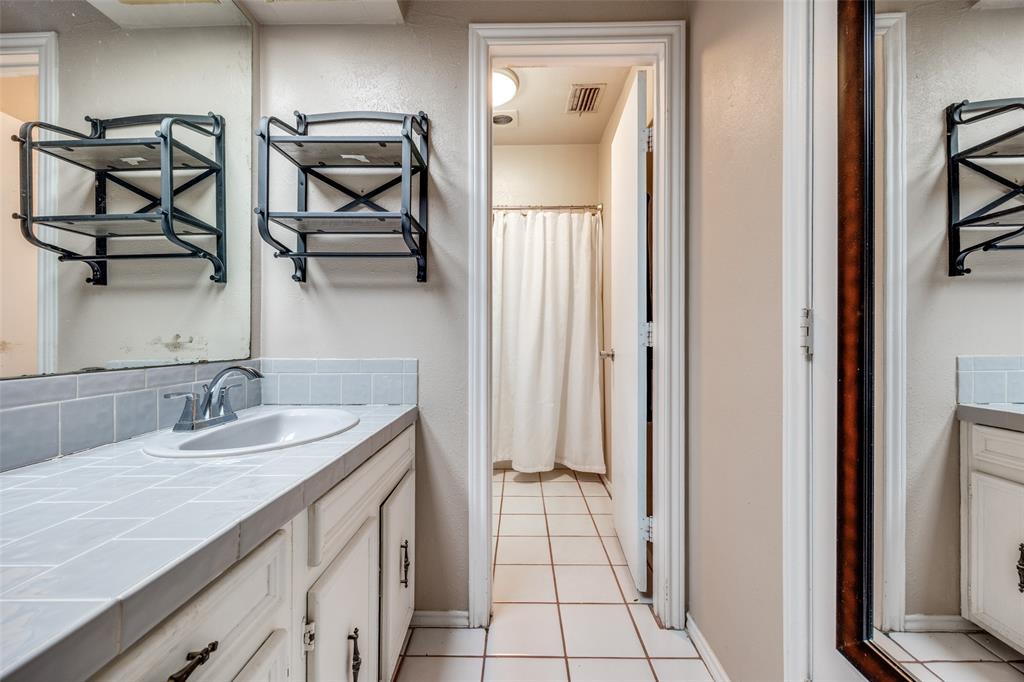 La Prada 01 - Residential