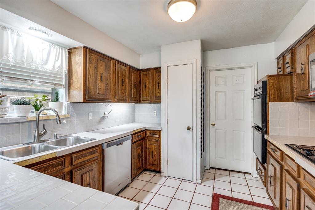 La Prada 01 - Residential