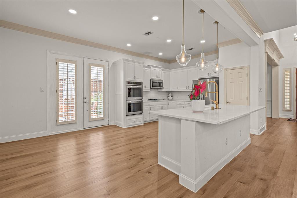 10601 Whispering Pines Drive