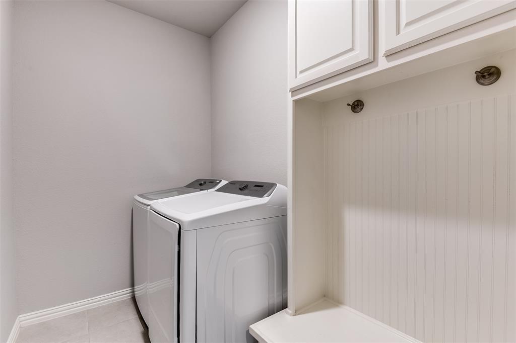 Cole Manor - Residential