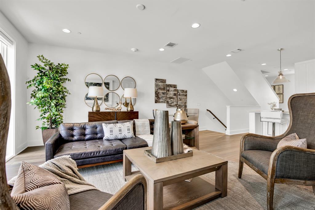 Methodist University Anx Add - Residential Lease