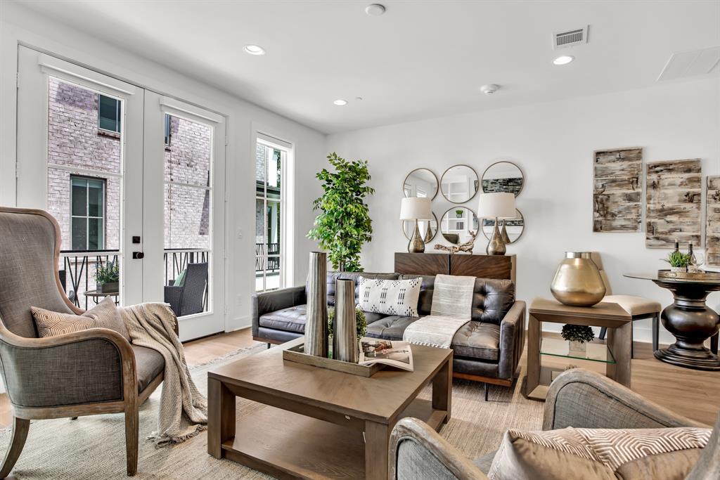 Methodist University Anx Add - Residential Lease