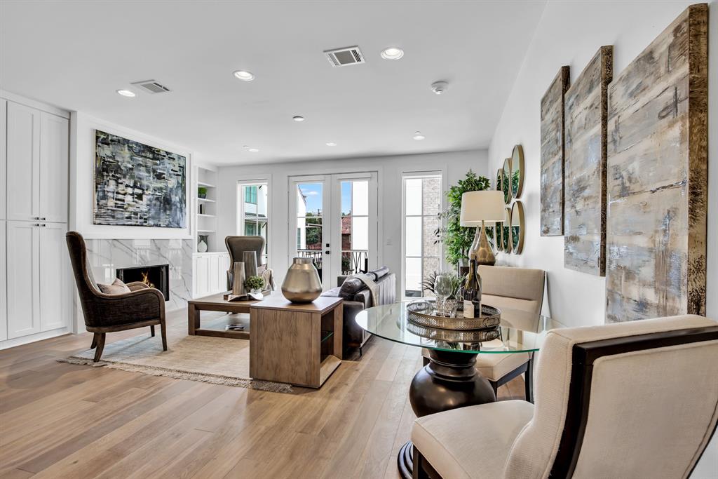 Methodist University Anx Add - Residential Lease