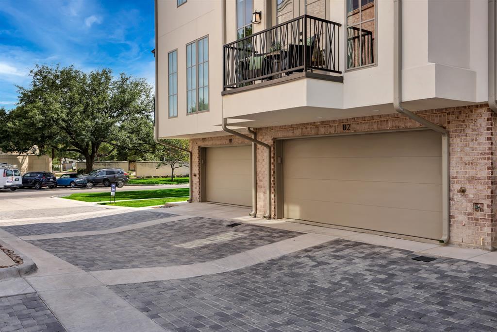 Methodist University Anx Add - Residential Lease