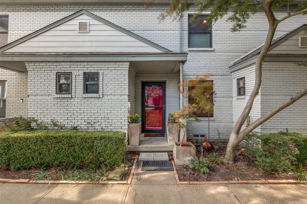 Westbury Park Condos - Residential Lease