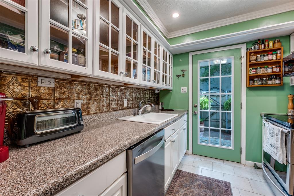 Westbury Park Condos - Residential Lease