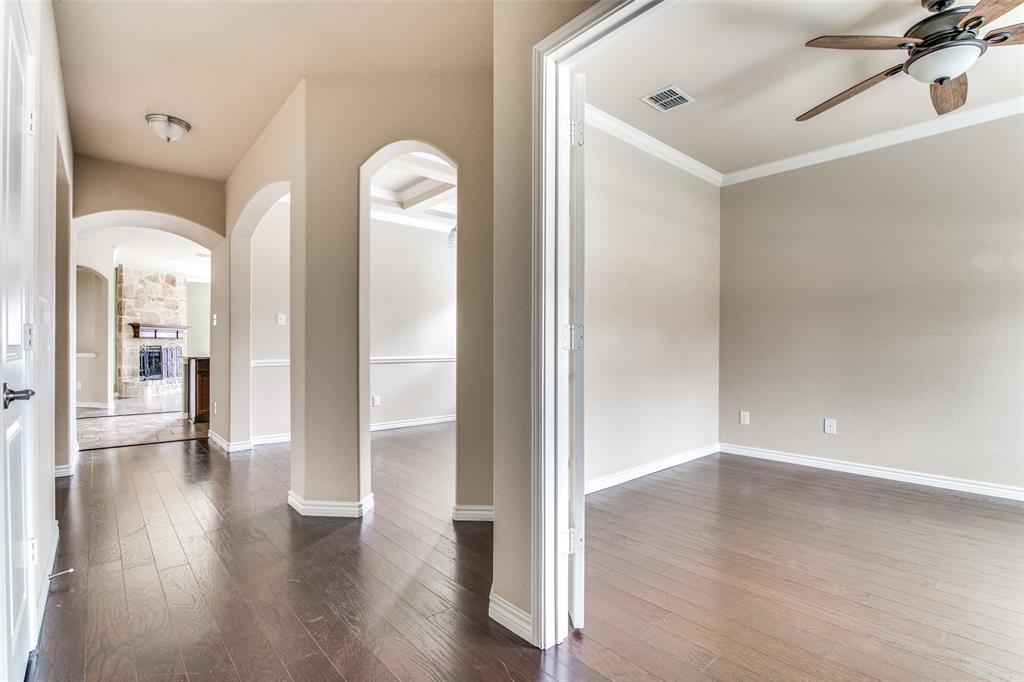 2520 Sabine Circle