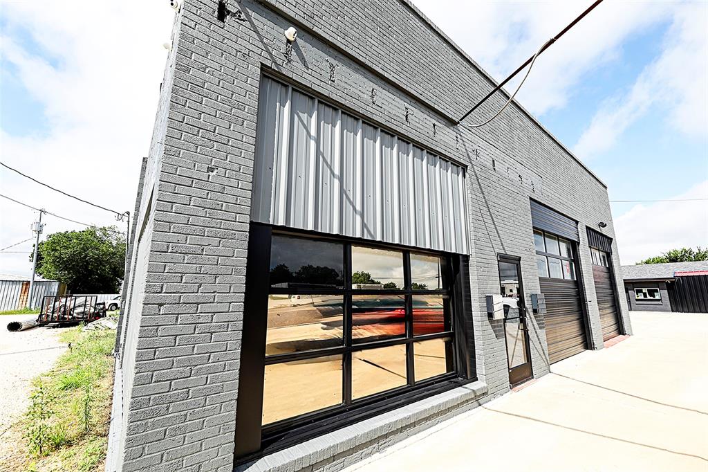 406 W Wise Street A