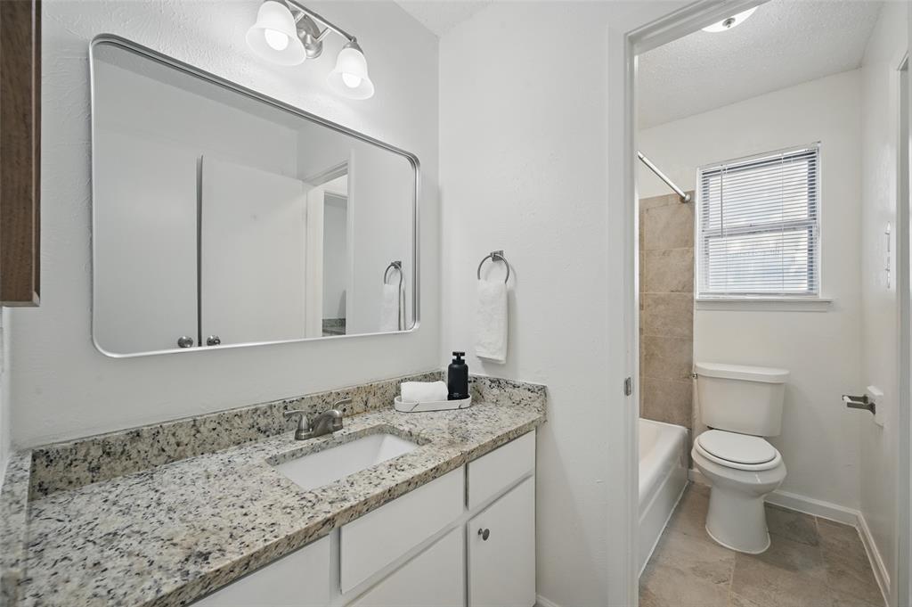 Denton, Texas 76205, United States, 3 Bedrooms Bedrooms, ,1 BathroomBathrooms,Residential,Active,140061