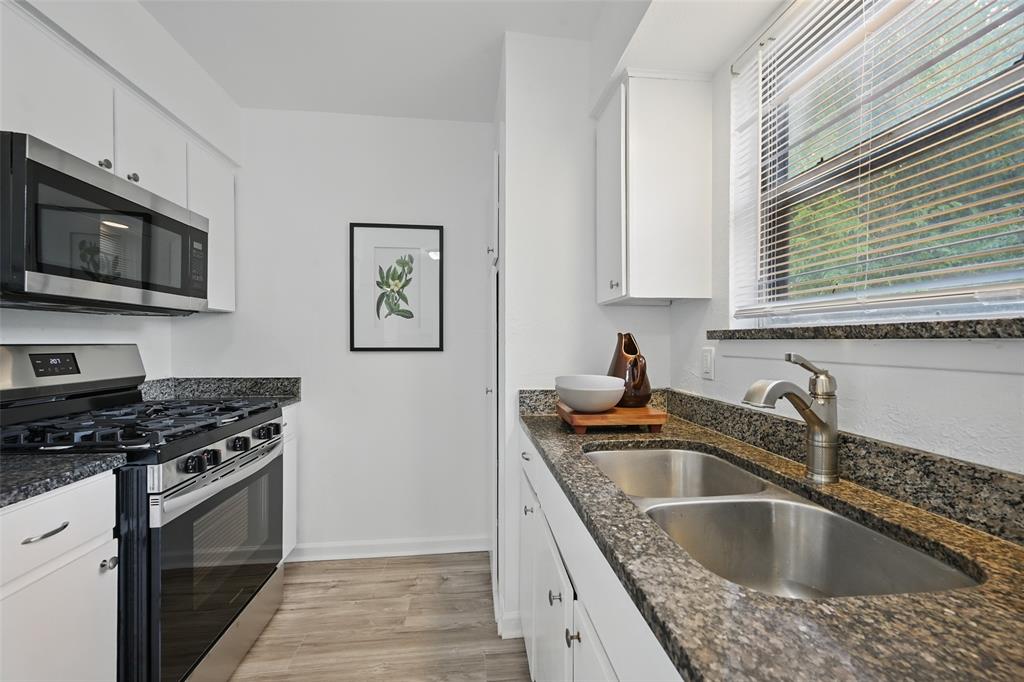 Denton, Texas 76205, United States, 3 Bedrooms Bedrooms, ,1 BathroomBathrooms,Residential,Active,140061