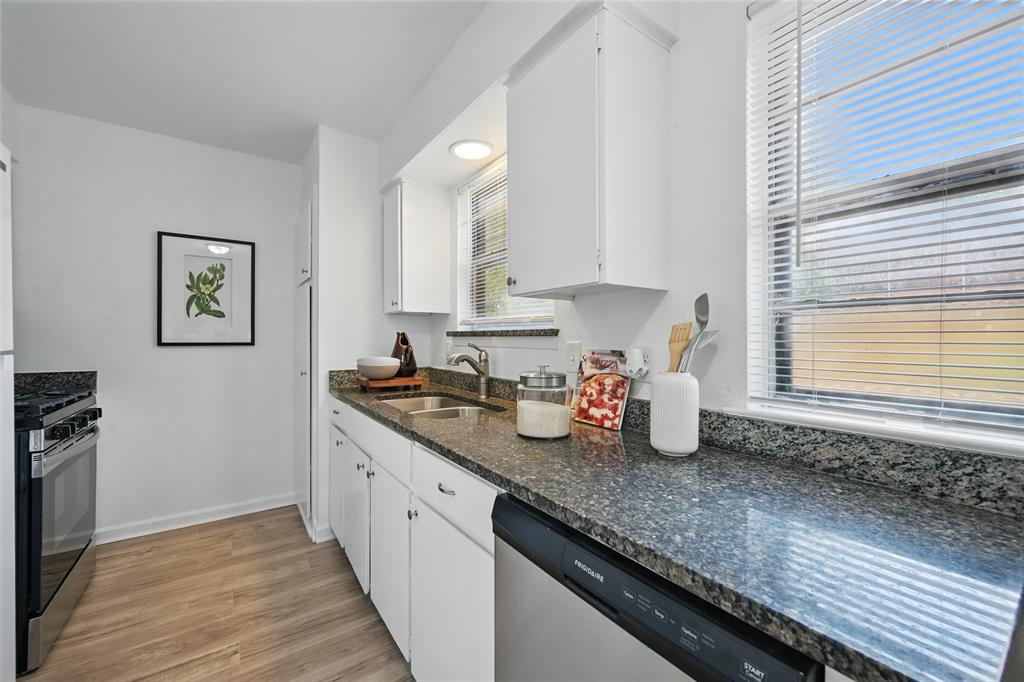 Denton, Texas 76205, United States, 3 Bedrooms Bedrooms, ,1 BathroomBathrooms,Residential,Active,140061