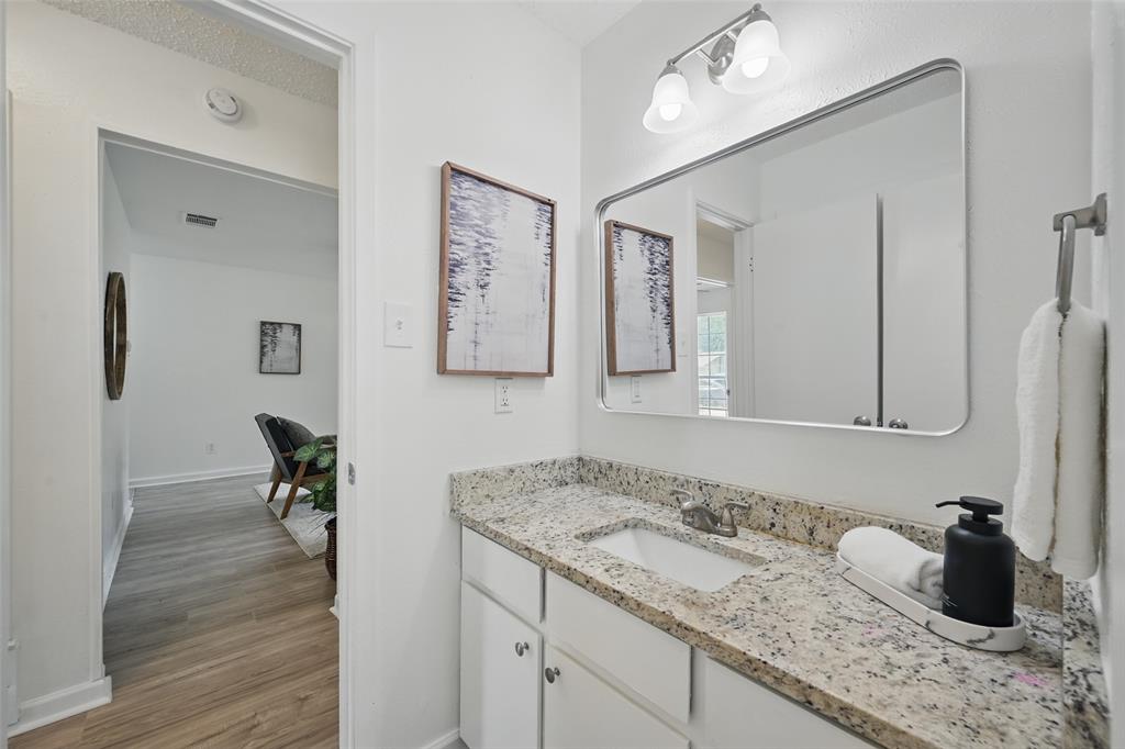 Denton, Texas 76205, United States, 3 Bedrooms Bedrooms, ,1 BathroomBathrooms,Residential,Active,140061